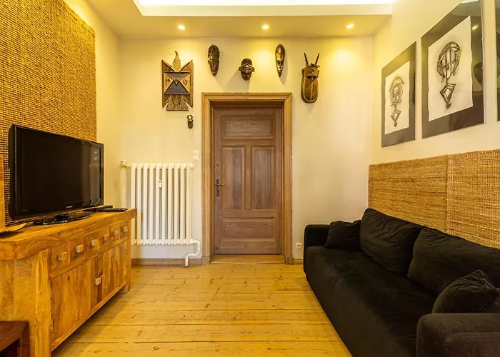 Africana Apartment By Grand Apartments